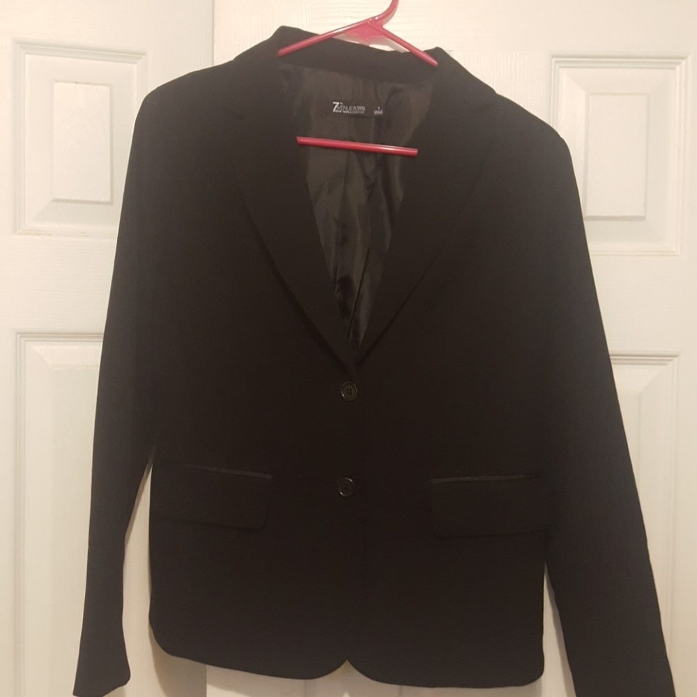 Black 7th ave blazer